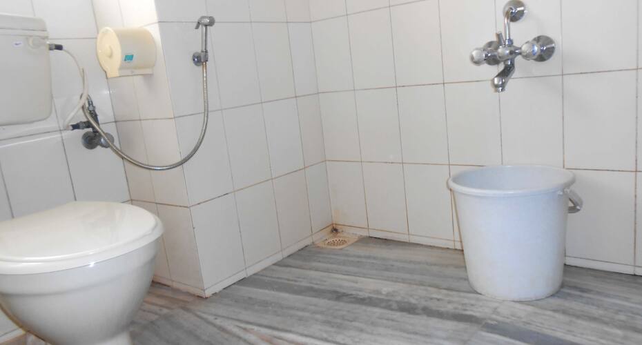 Guest Stay- Golden Gate Apartment, Chennai 3